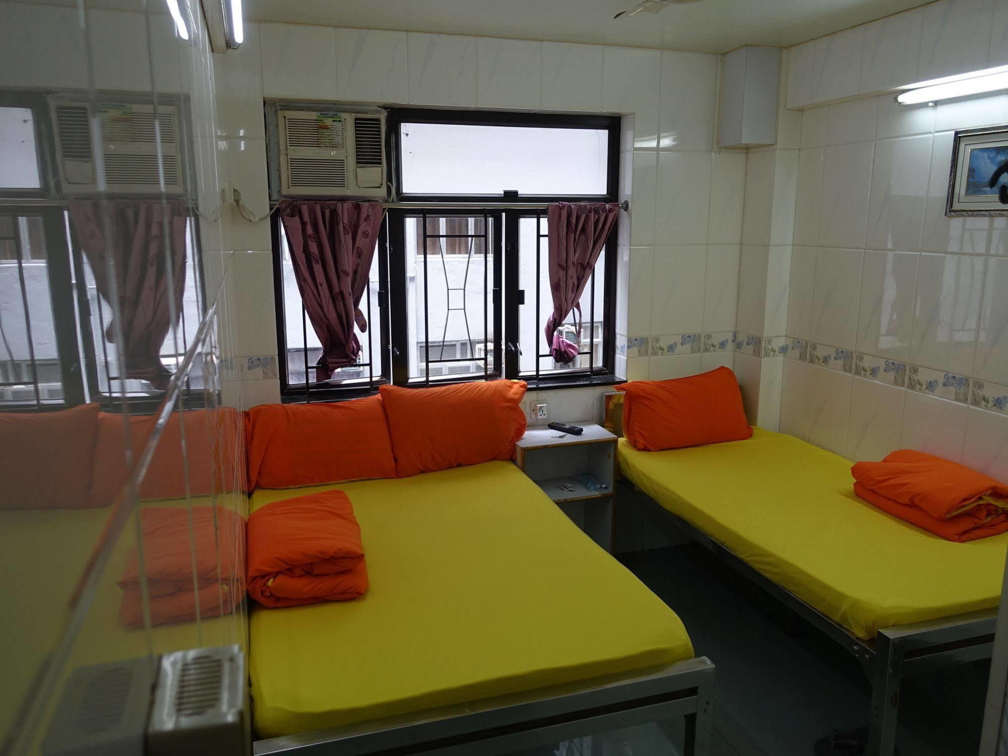 New China Guesthouse Хонконг Екстериор снимка